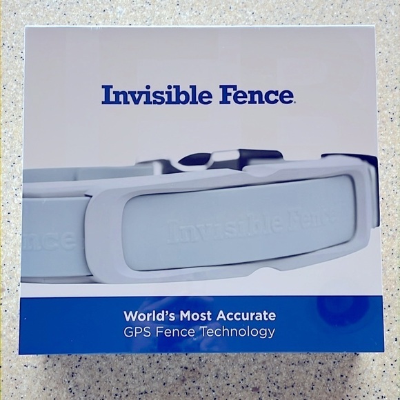 Brand New Invisible Fence GPS Dog Collar Wireless Fence & Tracking Collar - Picture 1 of 14
